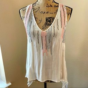 WILLOW & CLAY : Sheer Racerback V Neck Tank